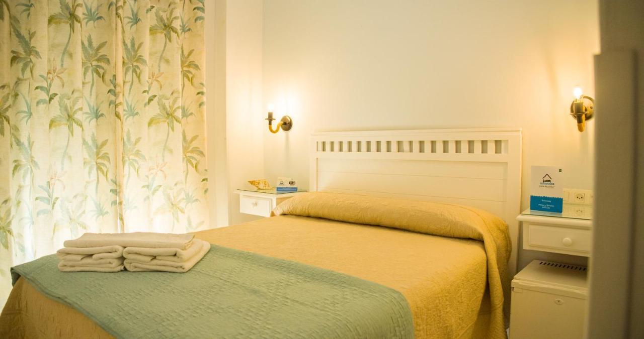 Hostal Patio Andaluz 蓬塔翁布里亚 外观 照片
