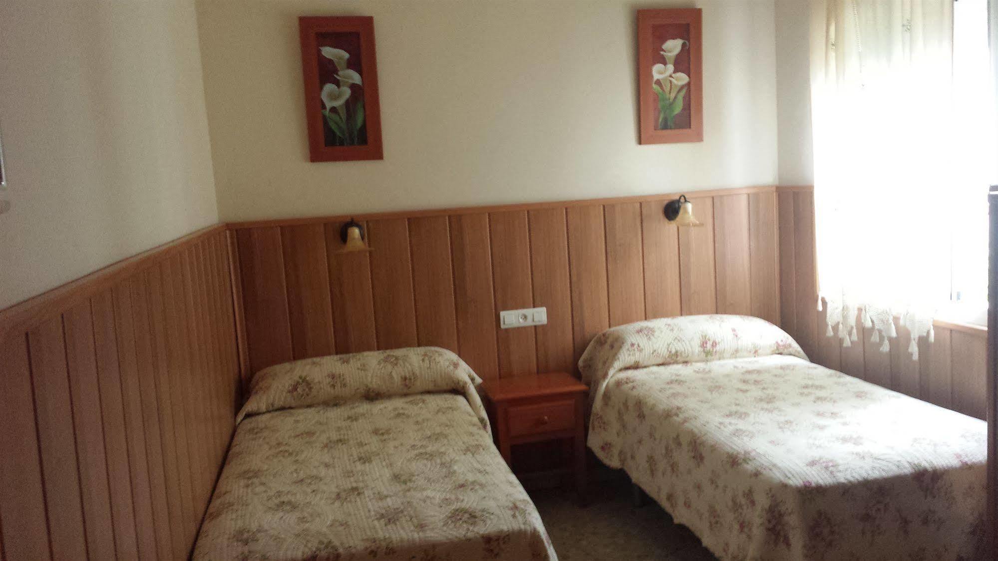 Hostal Patio Andaluz 蓬塔翁布里亚 外观 照片