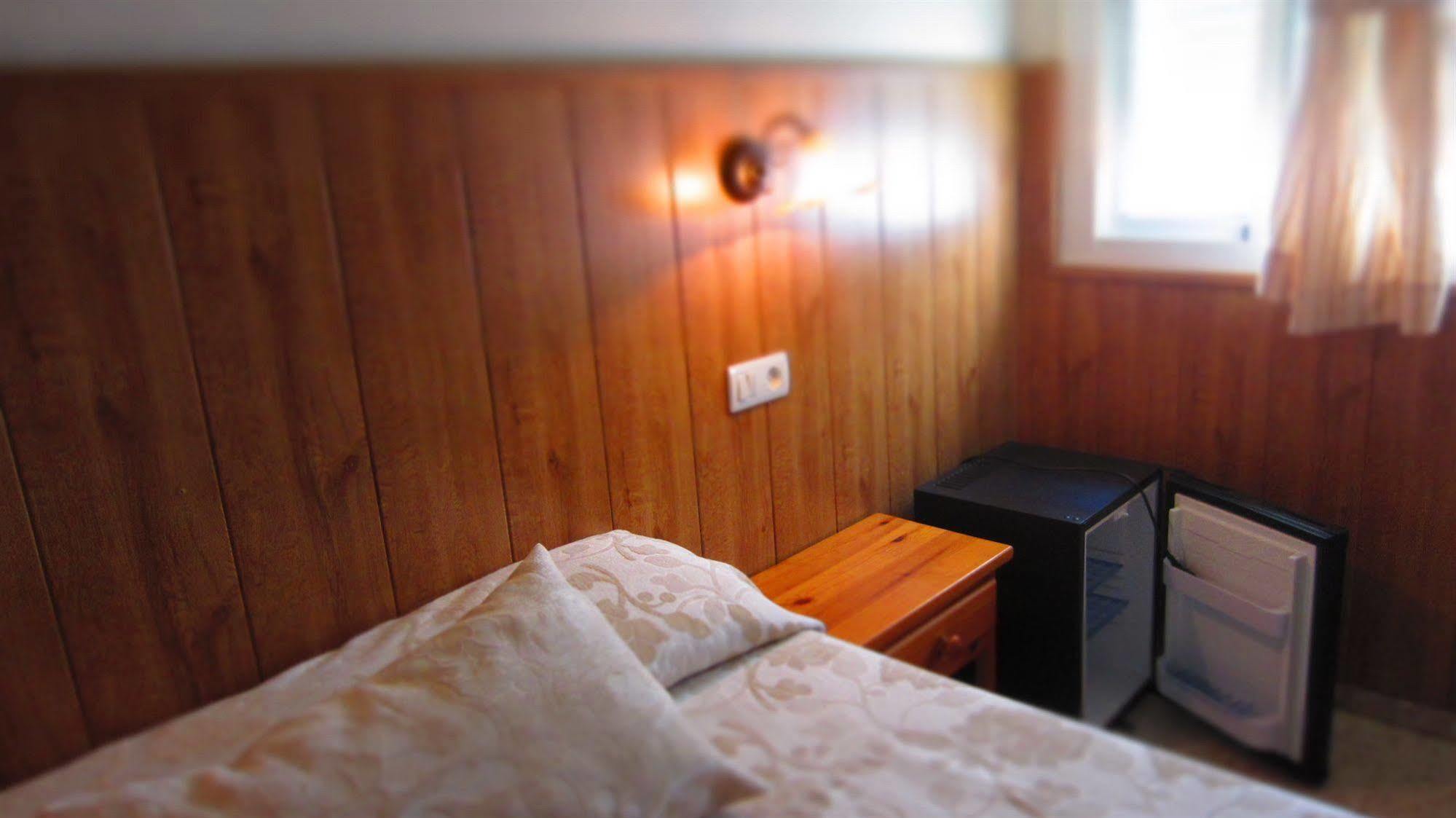 Hostal Patio Andaluz 蓬塔翁布里亚 外观 照片
